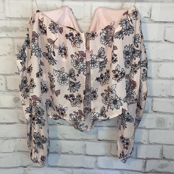 NWOT Dee Elly floral off shoulder blouse - Picture 5 of 5